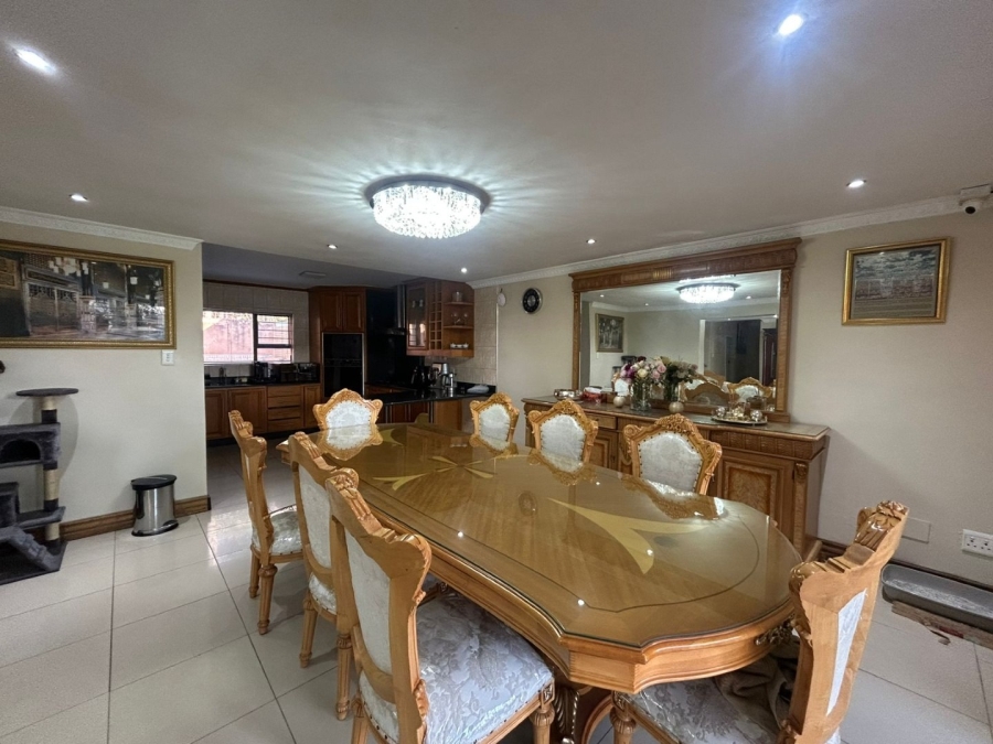 8 Bedroom Property for Sale in Eldo Glen Gauteng