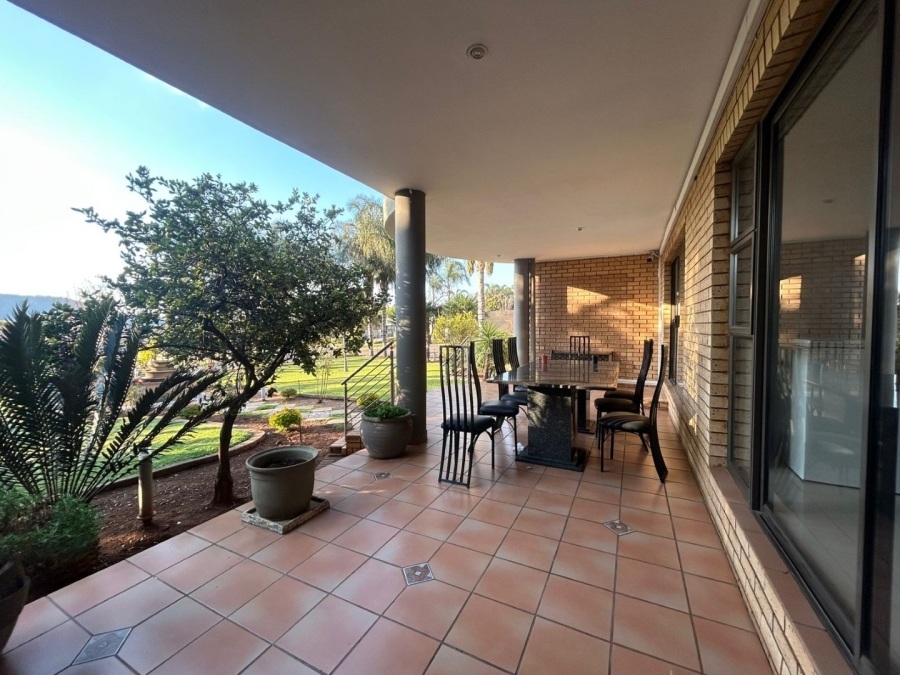 8 Bedroom Property for Sale in Eldo Glen Gauteng