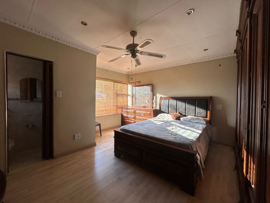 8 Bedroom Property for Sale in Eldo Glen Gauteng
