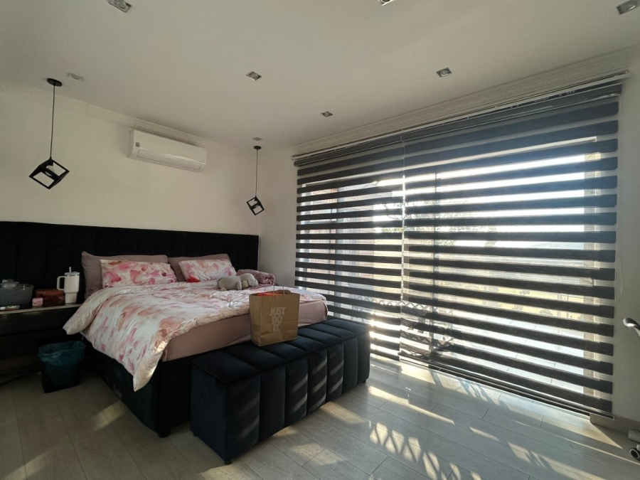 8 Bedroom Property for Sale in Eldo Glen Gauteng