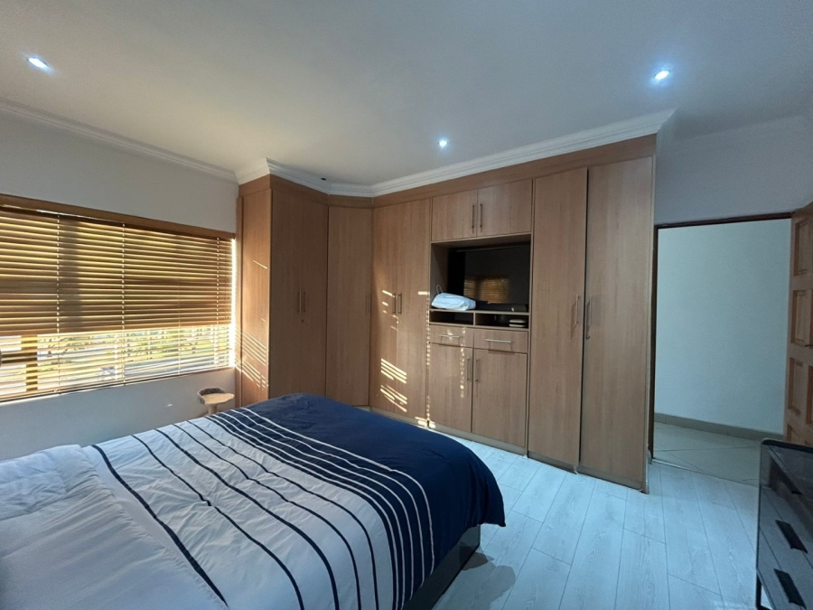 8 Bedroom Property for Sale in Eldo Glen Gauteng