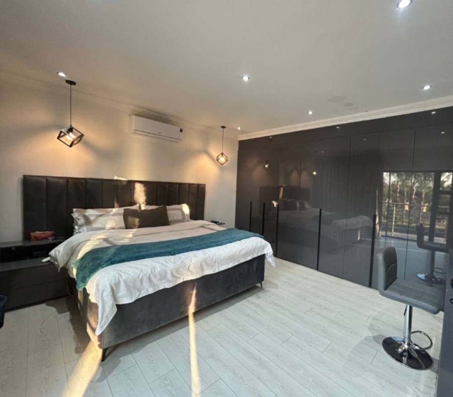 8 Bedroom Property for Sale in Eldo Glen Gauteng