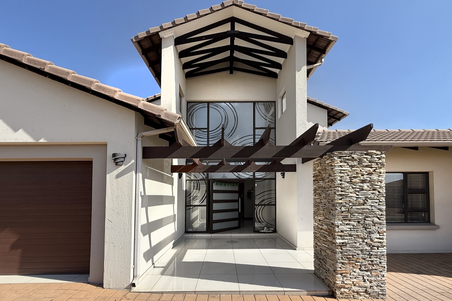 4 Bedroom Property for Sale in Crescent Wood Country Estate Gauteng