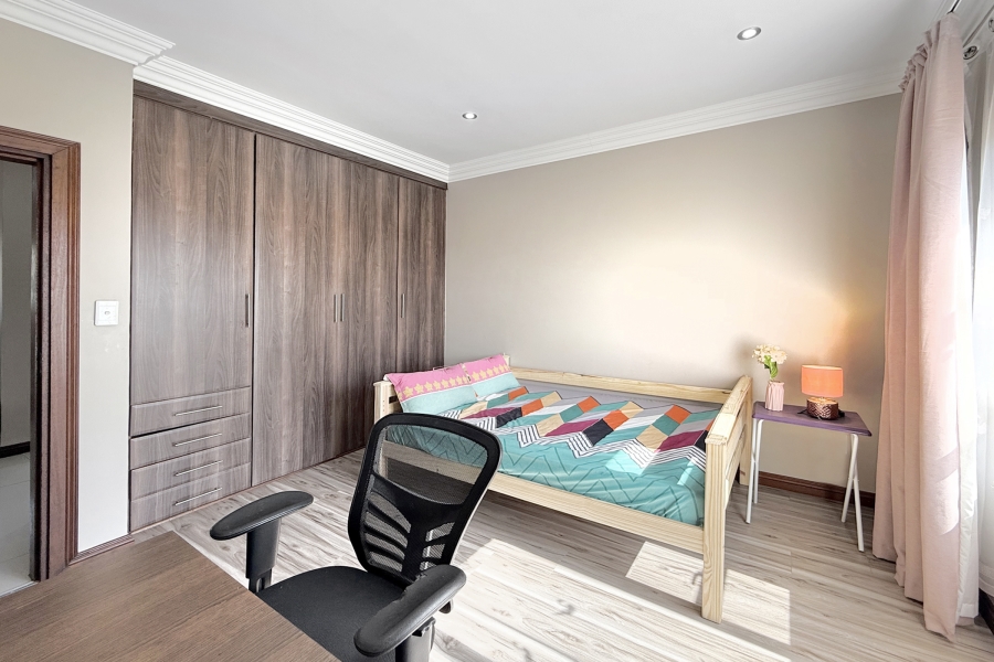 4 Bedroom Property for Sale in Crescent Wood Country Estate Gauteng