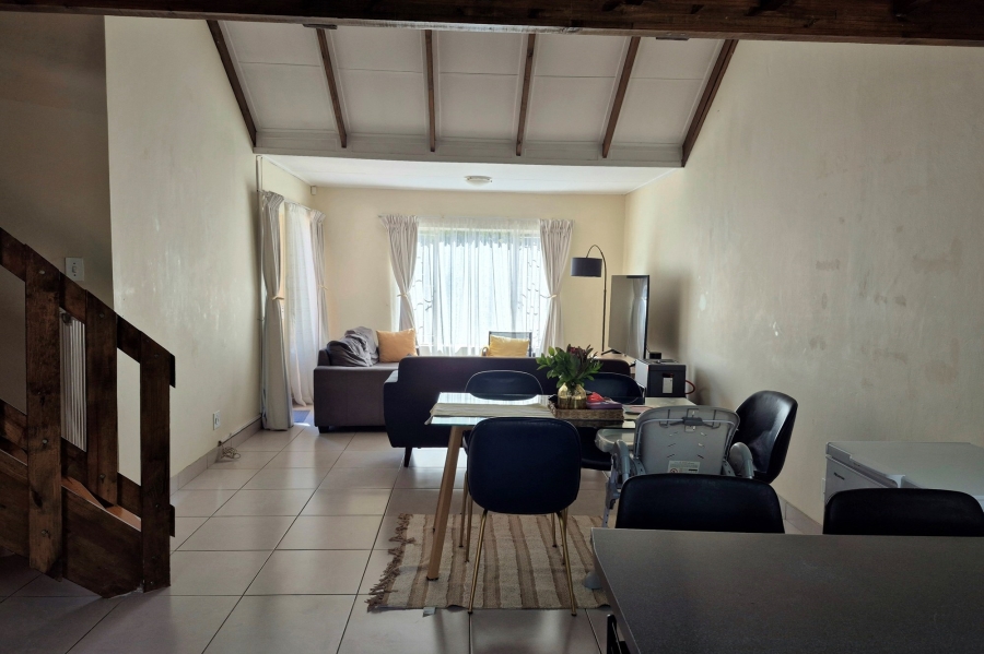To Let 3 Bedroom Property for Rent in Die Hoewes Gauteng