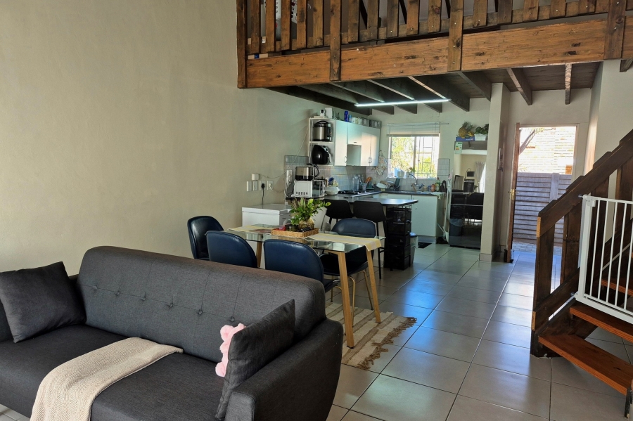 To Let 3 Bedroom Property for Rent in Die Hoewes Gauteng