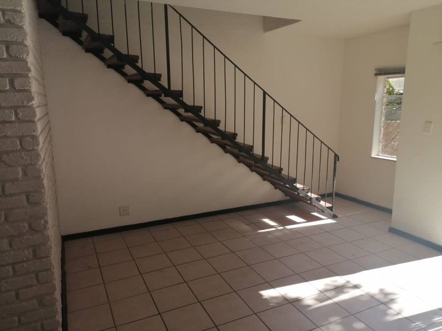 2 Bedroom Property for Sale in Pretoria North Gauteng