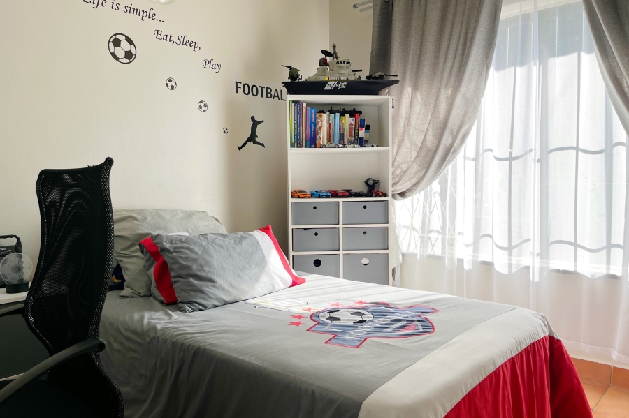 6 Bedroom Property for Sale in Discovery Gauteng