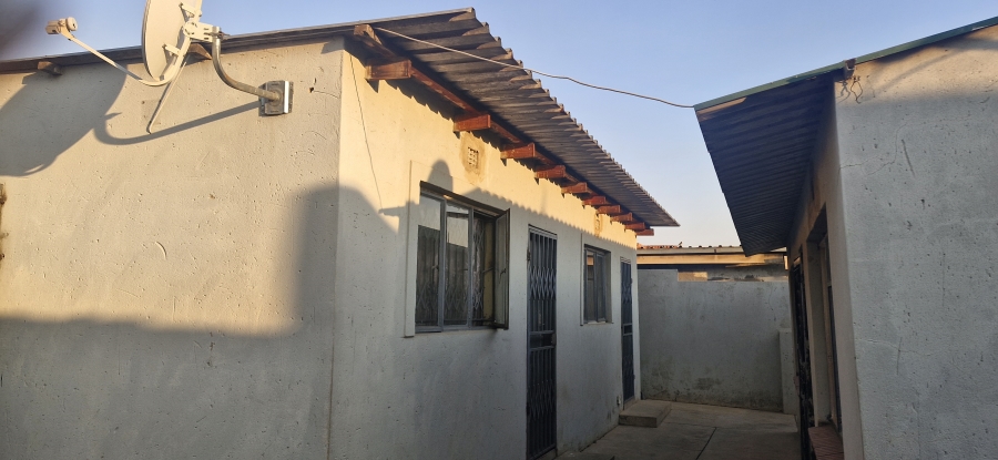 2 Bedroom Property for Sale in Mamelodi Gauteng