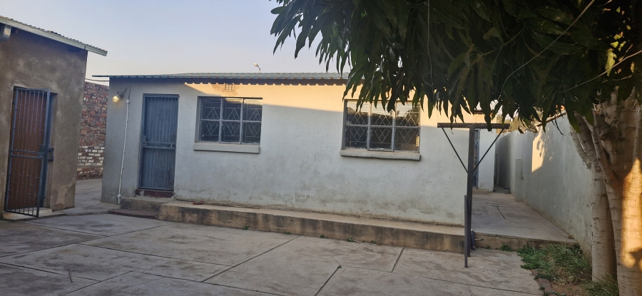 2 Bedroom Property for Sale in Mamelodi Gauteng