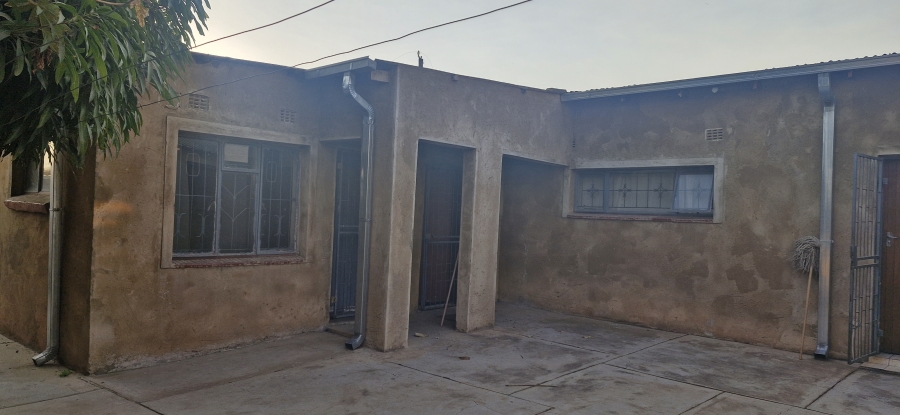 2 Bedroom Property for Sale in Mamelodi Gauteng