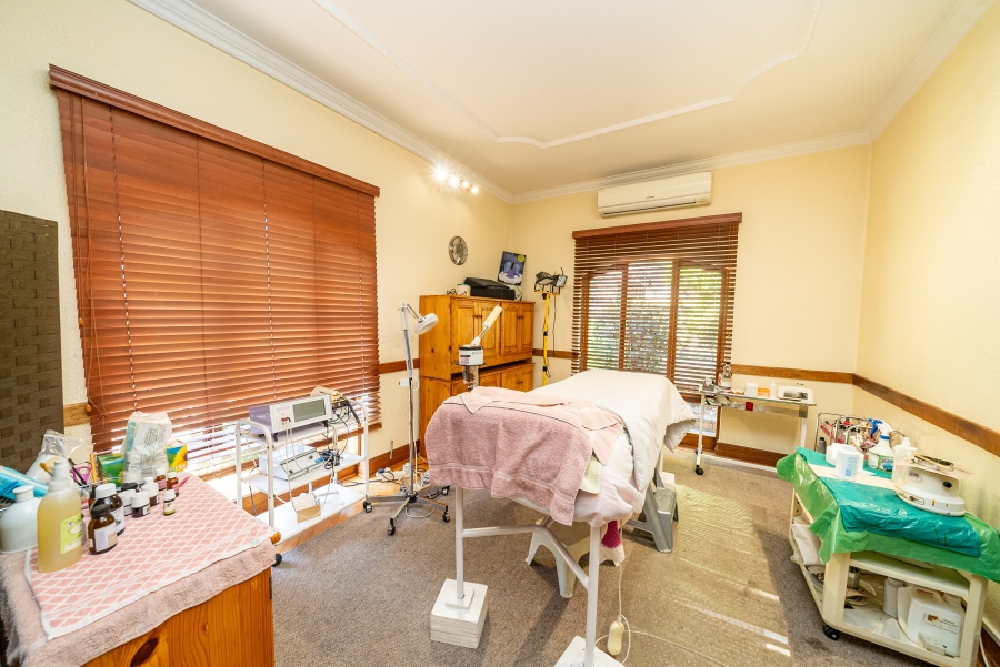 4 Bedroom Property for Sale in Bedfordview Gauteng