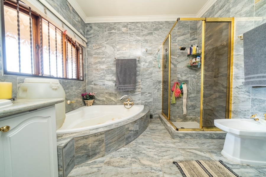 4 Bedroom Property for Sale in Bedfordview Gauteng