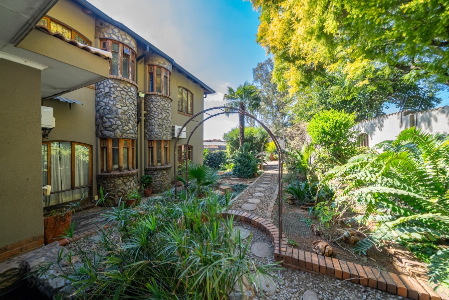 4 Bedroom Property for Sale in Bedfordview Gauteng