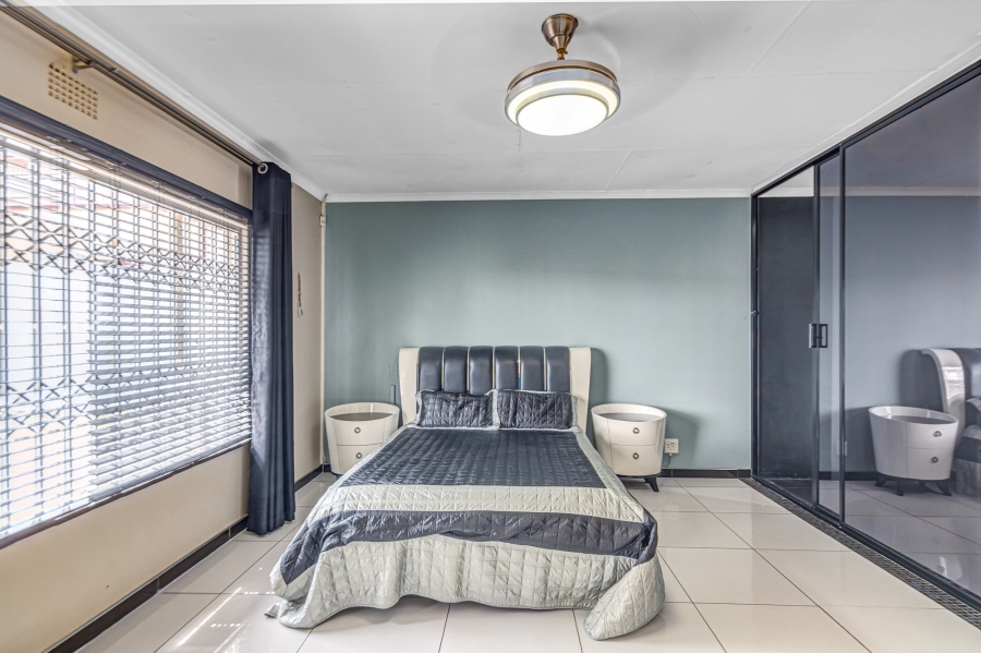 3 Bedroom Property for Sale in Discovery Gauteng