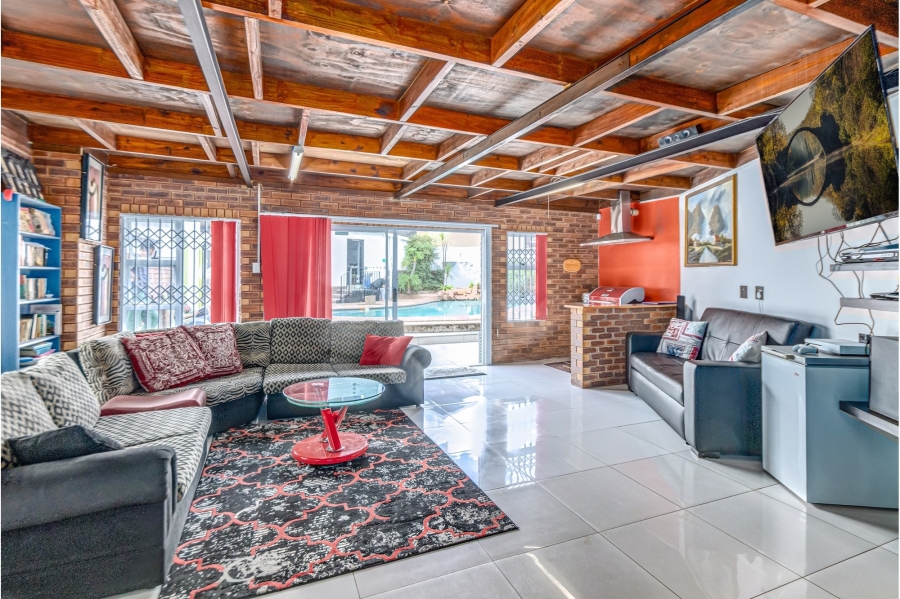 3 Bedroom Property for Sale in Discovery Gauteng