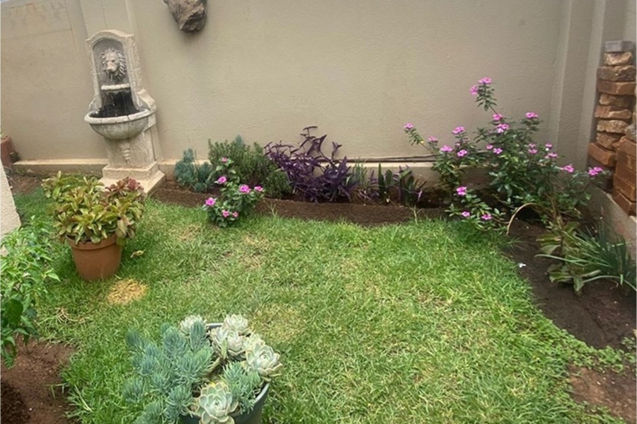 3 Bedroom Property for Sale in Radiokop Gauteng