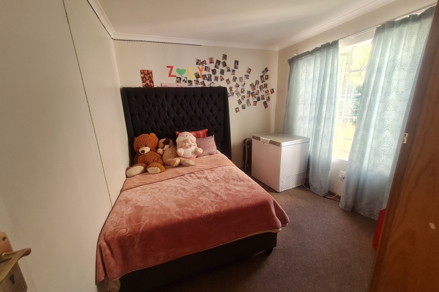 3 Bedroom Property for Sale in Radiokop Gauteng