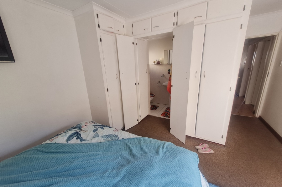 3 Bedroom Property for Sale in Radiokop Gauteng