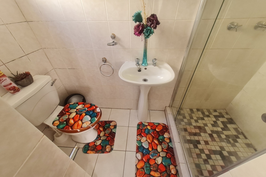 3 Bedroom Property for Sale in Radiokop Gauteng