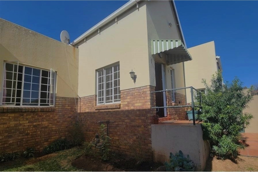 3 Bedroom Property for Sale in Radiokop Gauteng