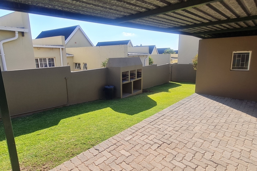 3 Bedroom Property for Sale in Radiokop Gauteng