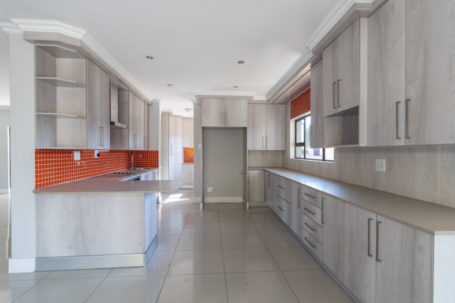 To Let 4 Bedroom Property for Rent in Tijger Valley Gauteng