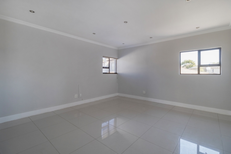 To Let 4 Bedroom Property for Rent in Tijger Valley Gauteng