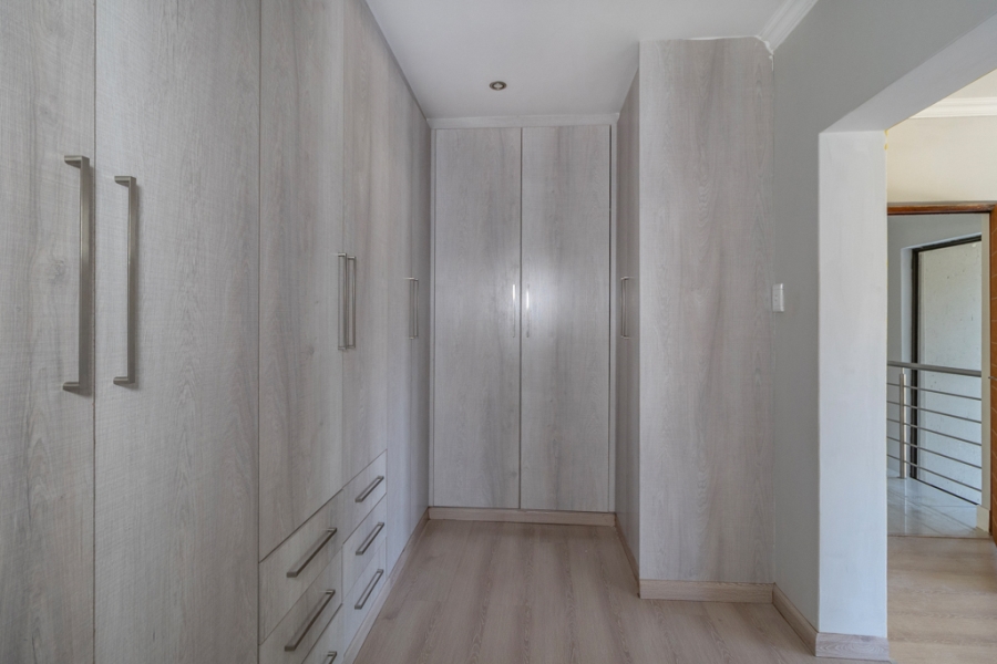 To Let 4 Bedroom Property for Rent in Tijger Valley Gauteng