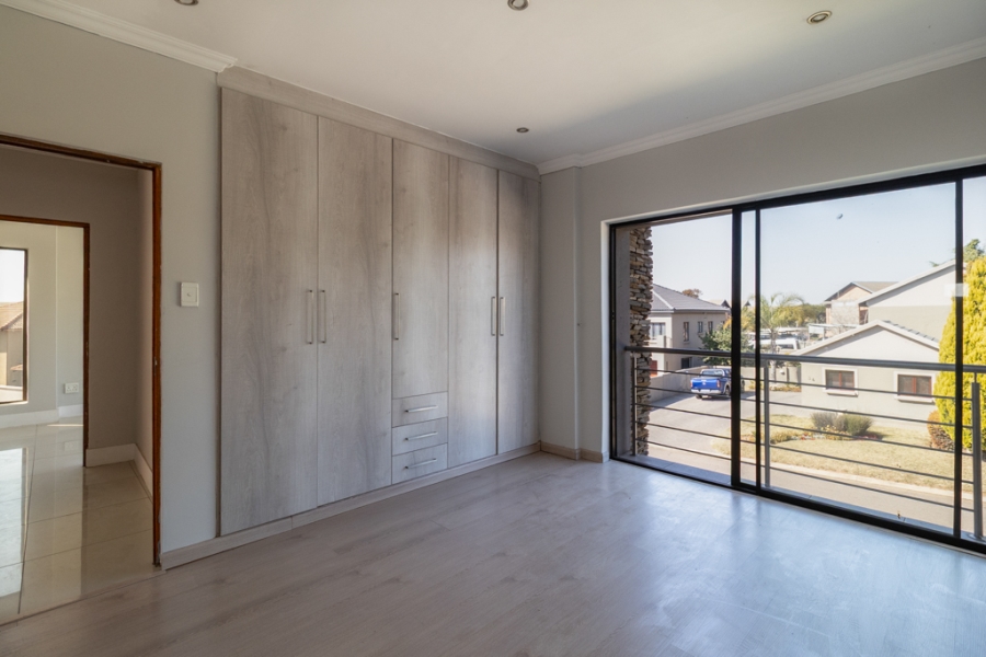 To Let 4 Bedroom Property for Rent in Tijger Valley Gauteng