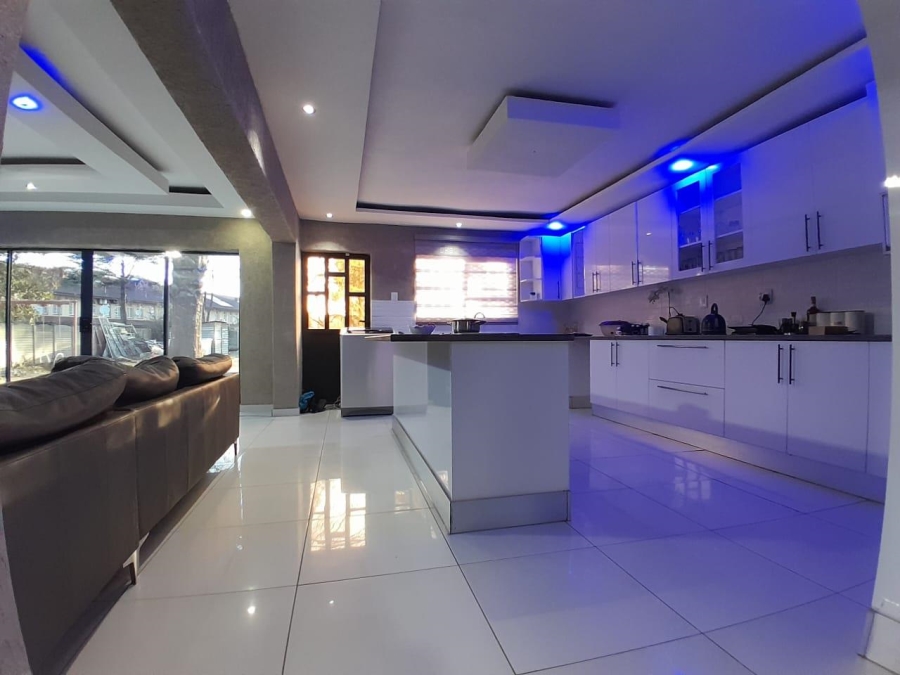 4 Bedroom Property for Sale in Three Rivers Gauteng