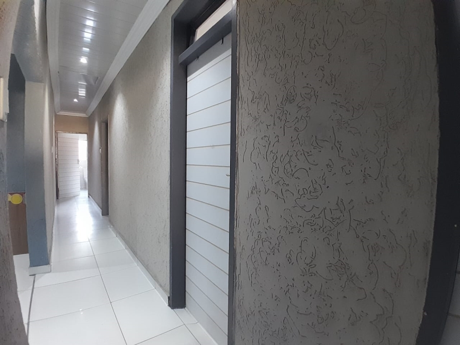 4 Bedroom Property for Sale in Three Rivers Gauteng
