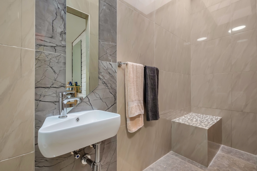 3 Bedroom Property for Sale in Greenside Gauteng