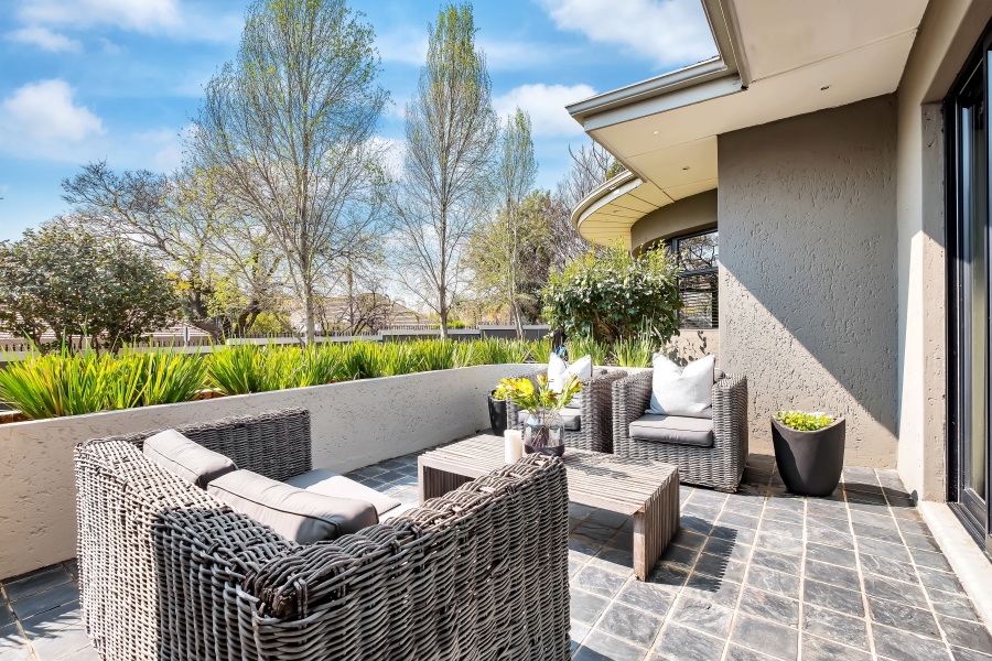 4 Bedroom Property for Sale in Greenside Gauteng