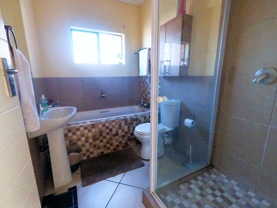 2 Bedroom Property for Sale in Sagewood Gauteng