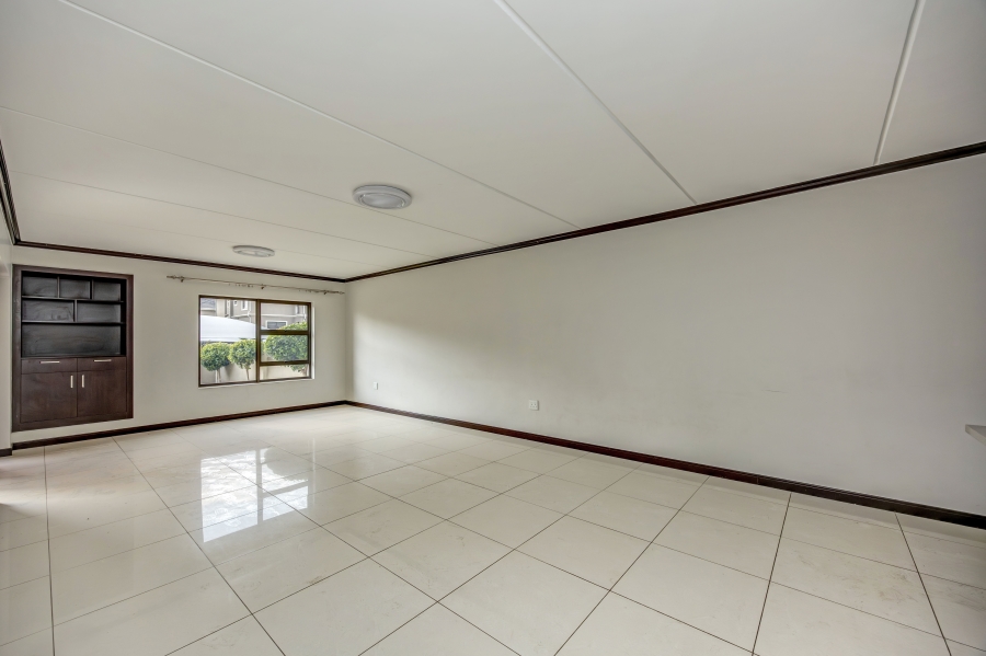 To Let 3 Bedroom Property for Rent in Broadacres Gauteng