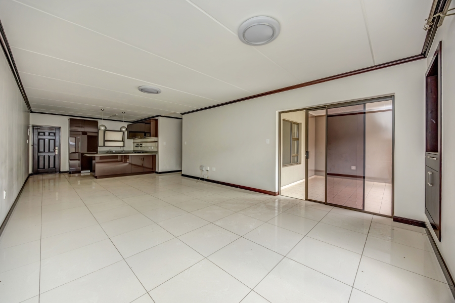 To Let 3 Bedroom Property for Rent in Broadacres Gauteng