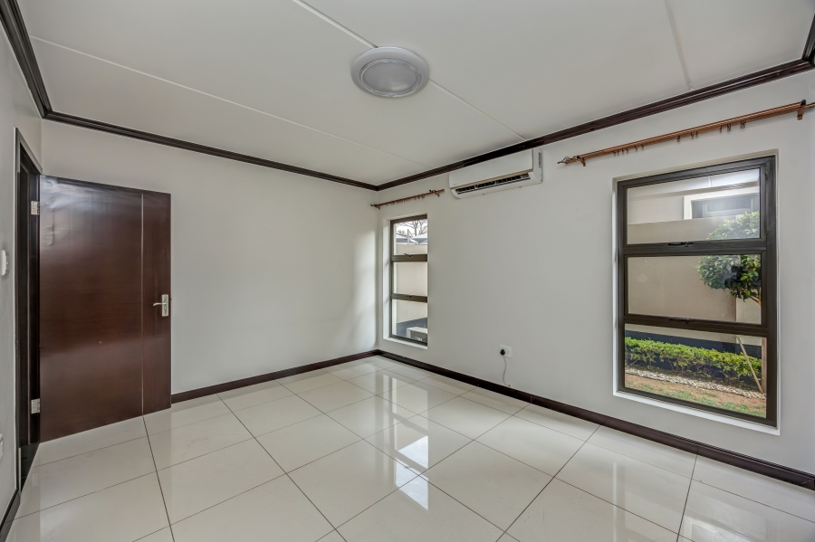 To Let 3 Bedroom Property for Rent in Broadacres Gauteng