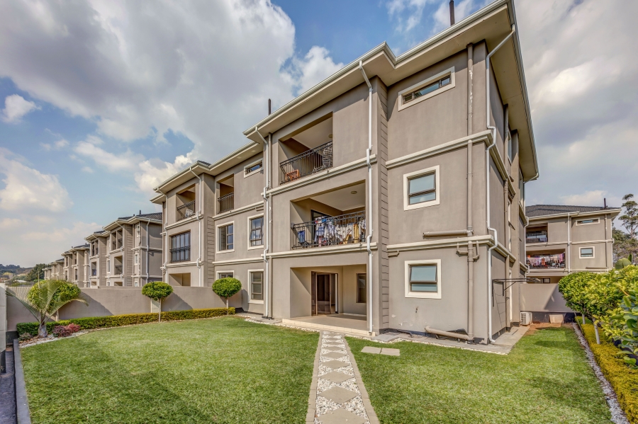 To Let 3 Bedroom Property for Rent in Broadacres Gauteng