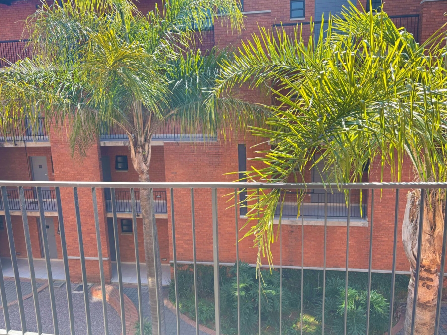 1 Bedroom Property for Sale in Melrose North Gauteng