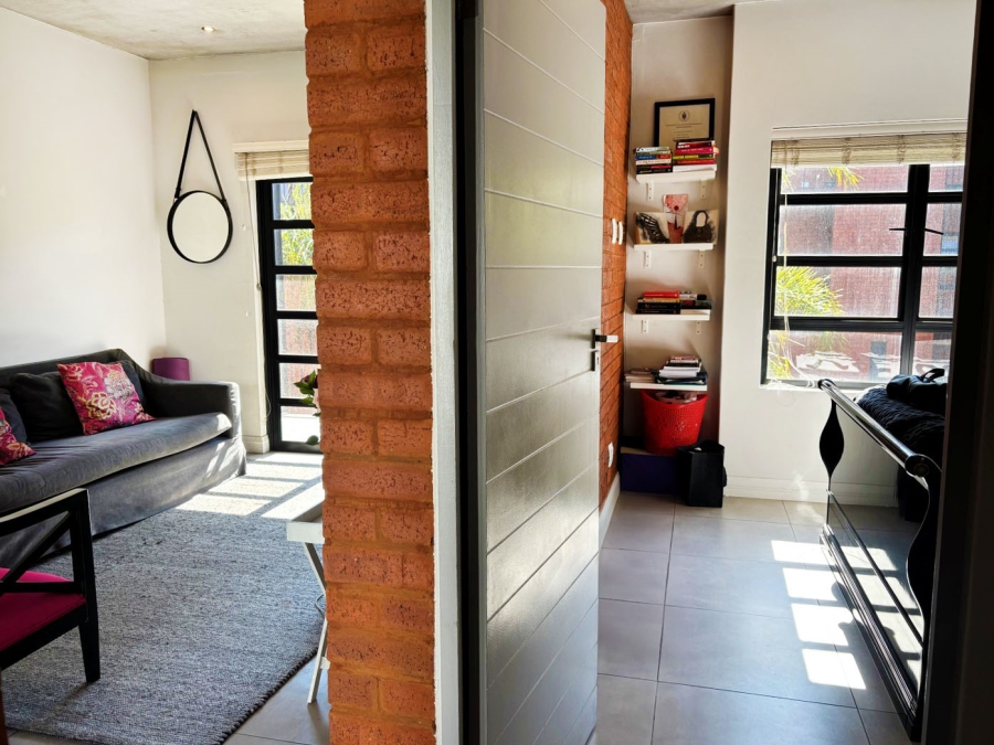 1 Bedroom Property for Sale in Melrose North Gauteng