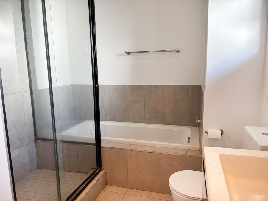 1 Bedroom Property for Sale in Melrose North Gauteng