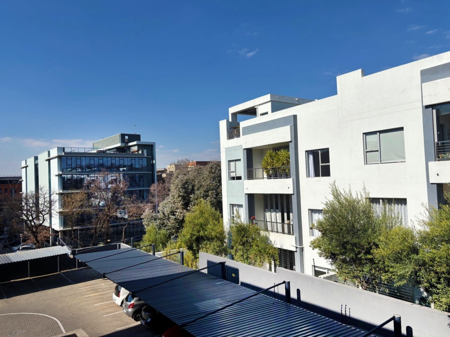 1 Bedroom Property for Sale in Melrose North Gauteng