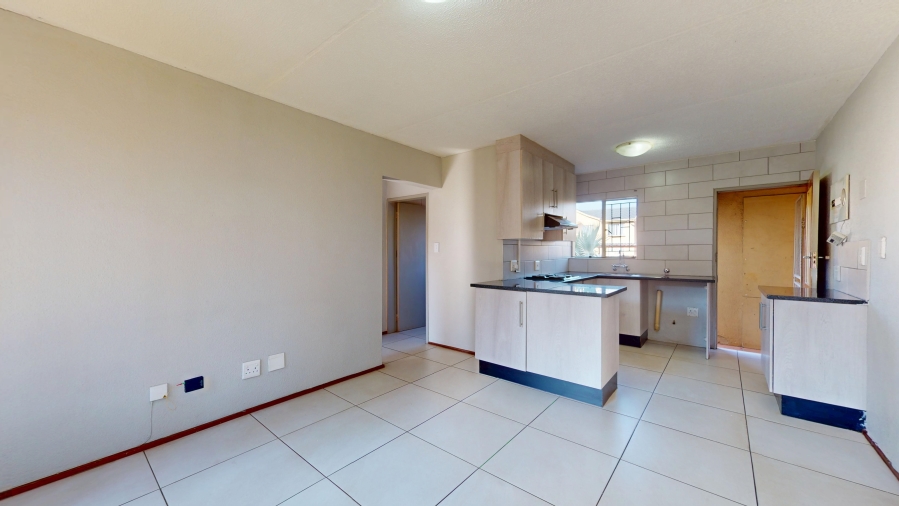 2 Bedroom Property for Sale in Lakefield Gauteng
