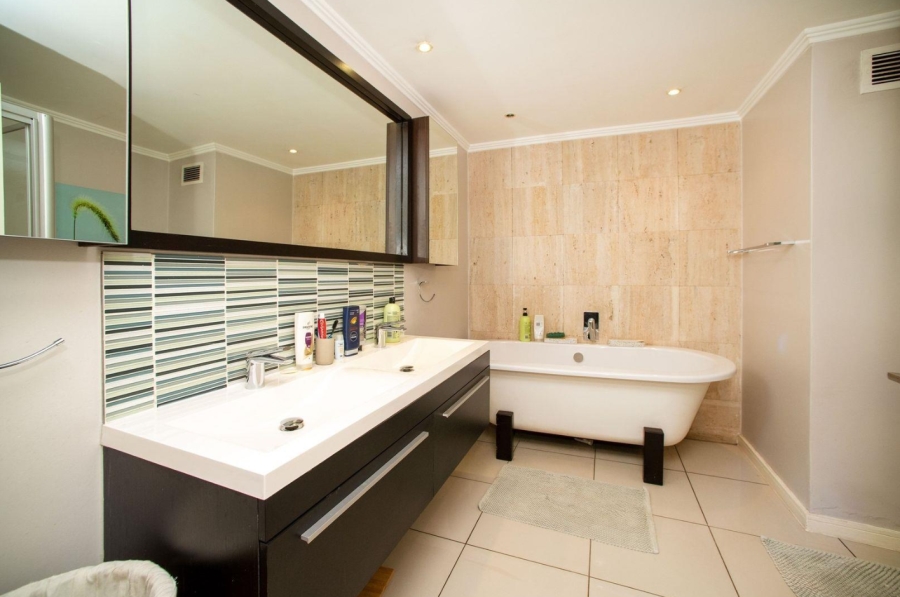 3 Bedroom Property for Sale in Bedfordview Gauteng
