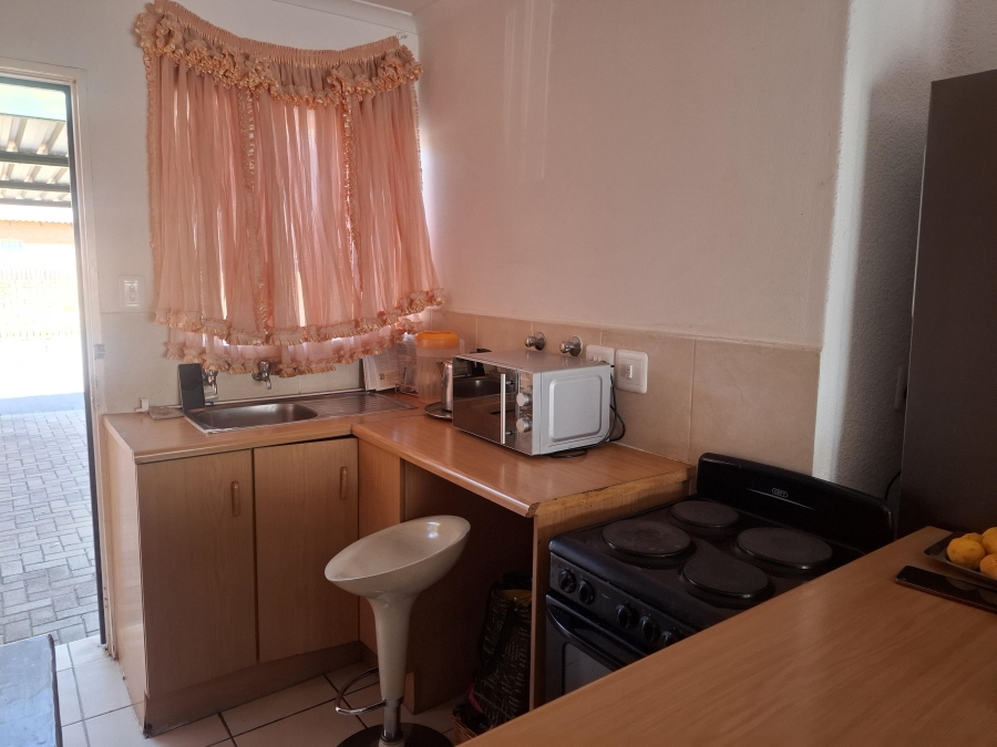 2 Bedroom Property for Sale in Finsbury Gauteng