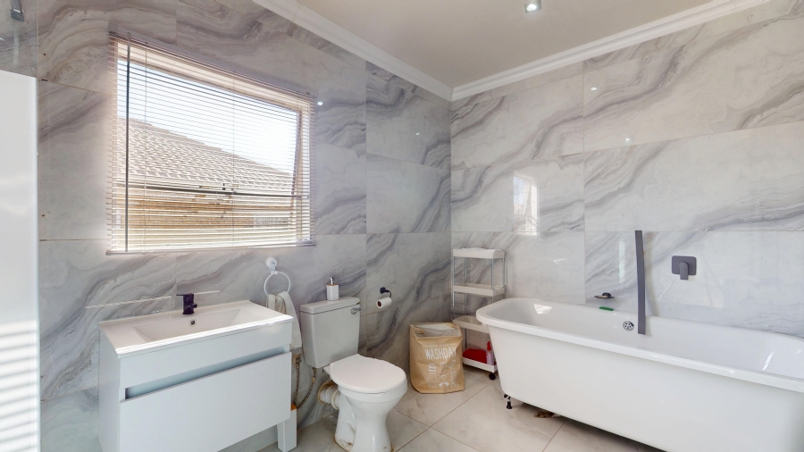4 Bedroom Property for Sale in Alliance Gauteng