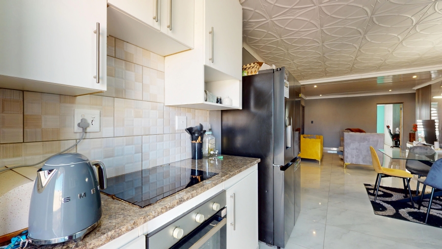 4 Bedroom Property for Sale in Alliance Gauteng