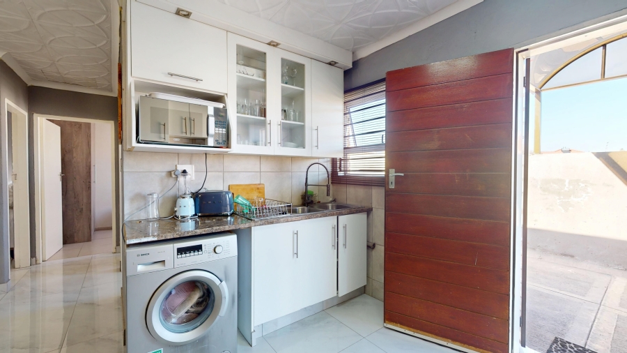 4 Bedroom Property for Sale in Alliance Gauteng