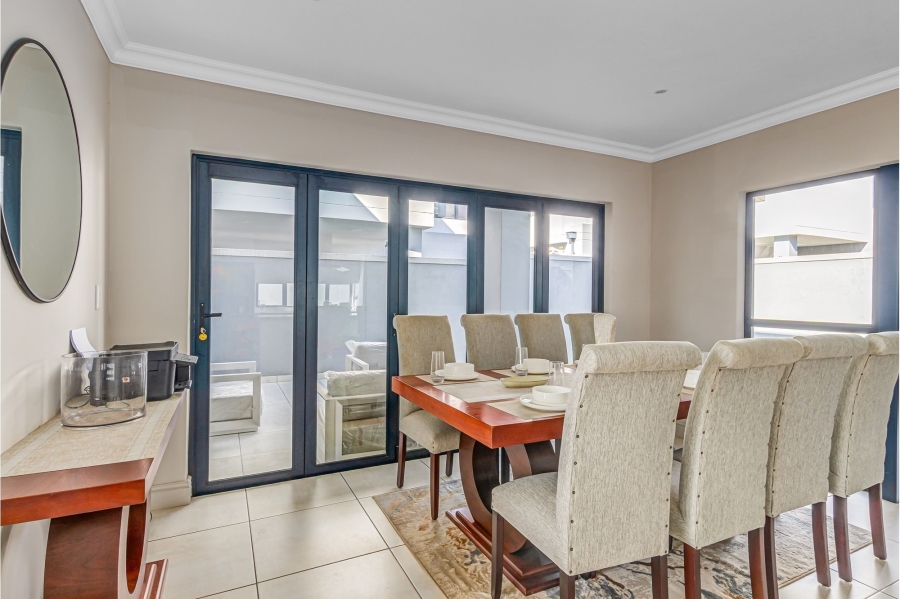 4 Bedroom Property for Sale in Broadacres Gauteng